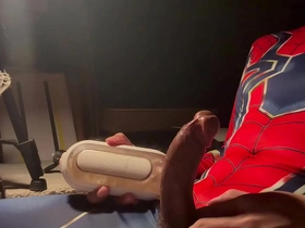 Tenga Flip Zero (EV) helps me to reach an orgasm quickly.