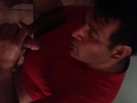 A young and married gay man gives a blowjob to a twink in a hidden way.